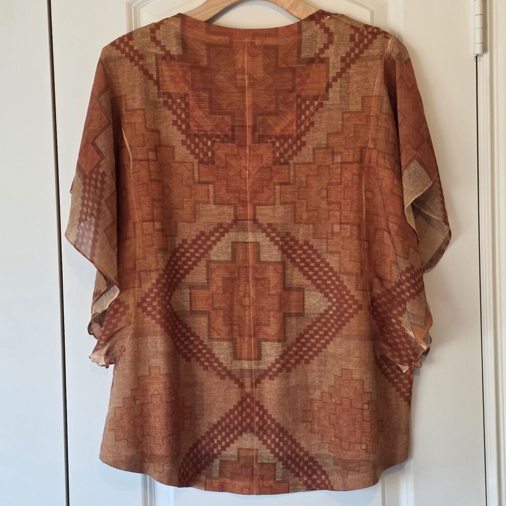 Ransom Geometric Rust and Tan Sheer V-Neck Blouse - Picture 6 of 12